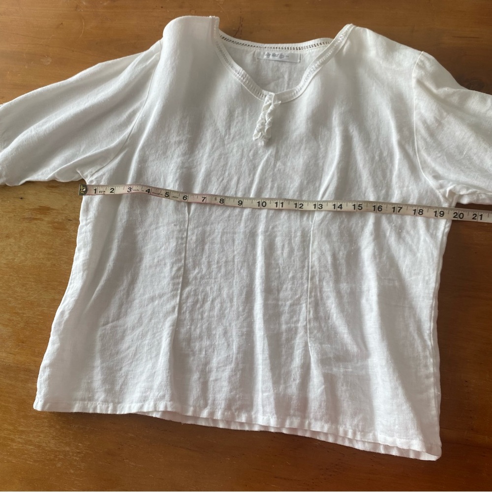 100% Linen Vintage White Short Sleeve Top Eyelet Trim Cottagecore Coastal Small - Picture 12 of 13